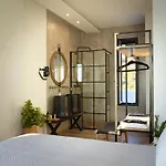 Sereno Natu In Villa *